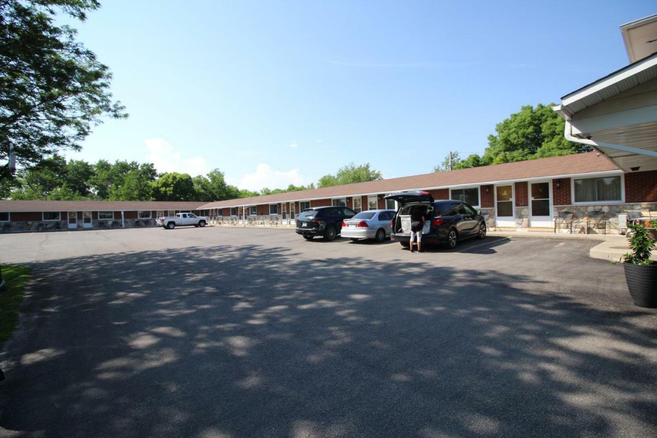 Rogers Motel Smiths Falls Dış mekan fotoğraf